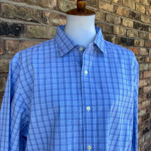 New Banana Republic  Checkered non iron Relaxed Fit Shirt - Picture 1 of 5